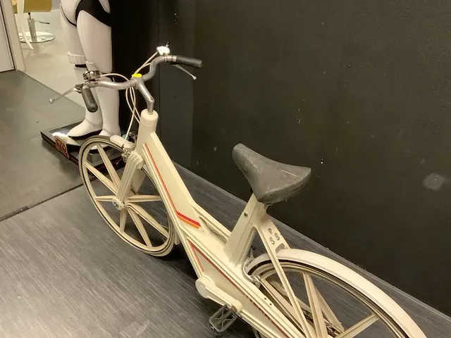 Volvo itera classic kunststof fiets - afbeelding 9 van  14