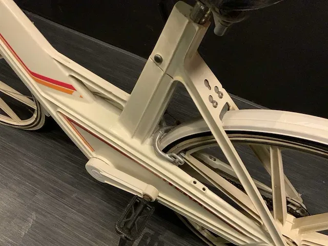Volvo itera classic kunststof fiets - afbeelding 14 van  14