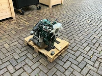 Volvo mini kubota benzinemotor - afbeelding 7 van  13