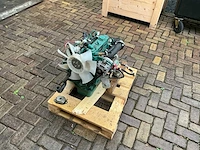 Volvo mini kubota benzinemotor - afbeelding 8 van  13