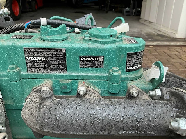 Volvo mini kubota benzinemotor - afbeelding 12 van  13