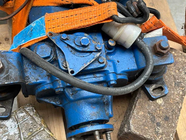 Volvo penta benzinemotor - afbeelding 14 van  16