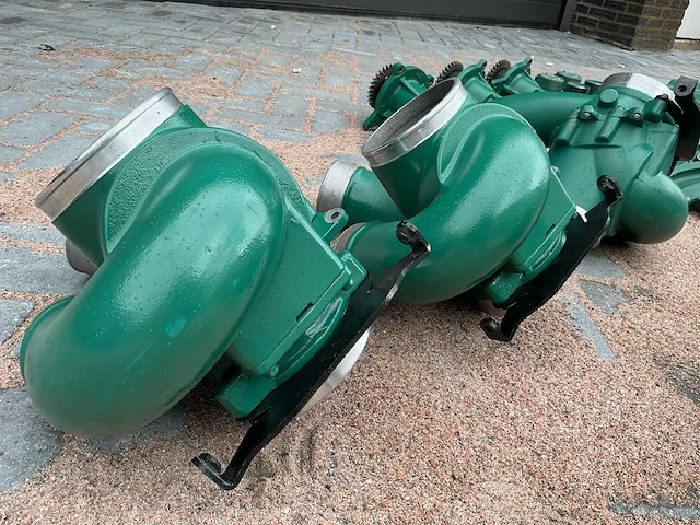 Volvo penta d11 onderdelen (36 stuks) - afbeelding 25 van  30