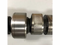 Volvo penta tamd31m camshaft used - 861201 - afbeelding 2 van  4