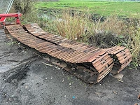 Volvo rupsketting met platen voor graafmachine - afbeelding 1 van  10