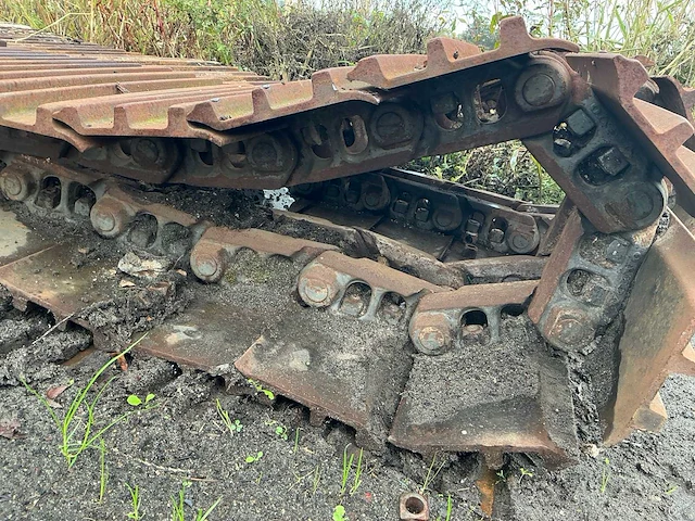 Volvo rupsketting met platen voor graafmachine - afbeelding 9 van  10