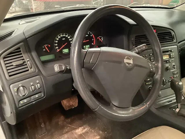 Volvo s 60 awd personenauto - afbeelding 8 van  15