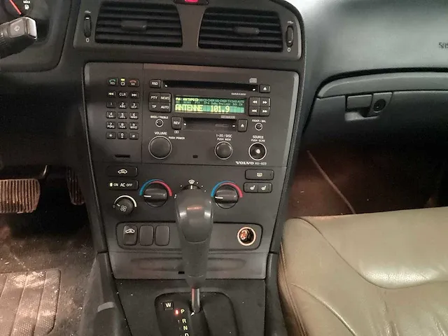 Volvo s 60 awd personenauto - afbeelding 15 van  15