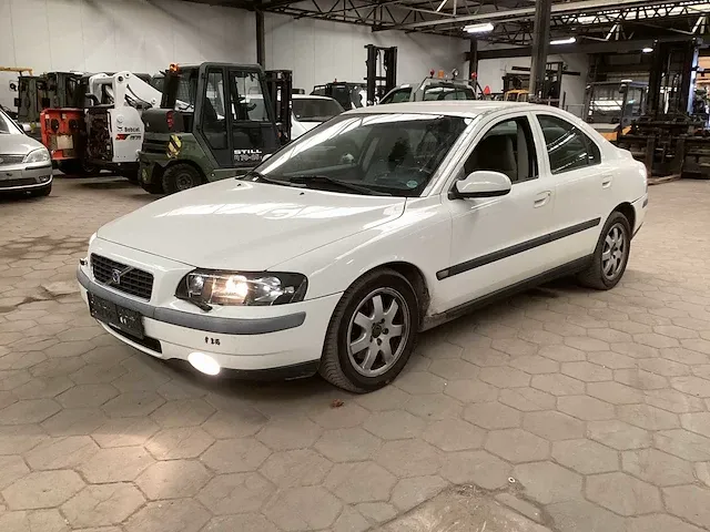 Volvo s 60 awd personenauto - afbeelding 11 van  15