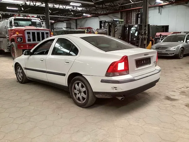 Volvo s 60 awd personenauto - afbeelding 1 van  15