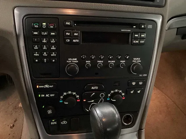 Volvo s 60 personenauto - afbeelding 4 van  17