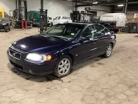 Volvo s 60 personenauto - afbeelding 9 van  17