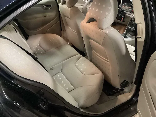 Volvo s 60 personenauto - afbeelding 15 van  17