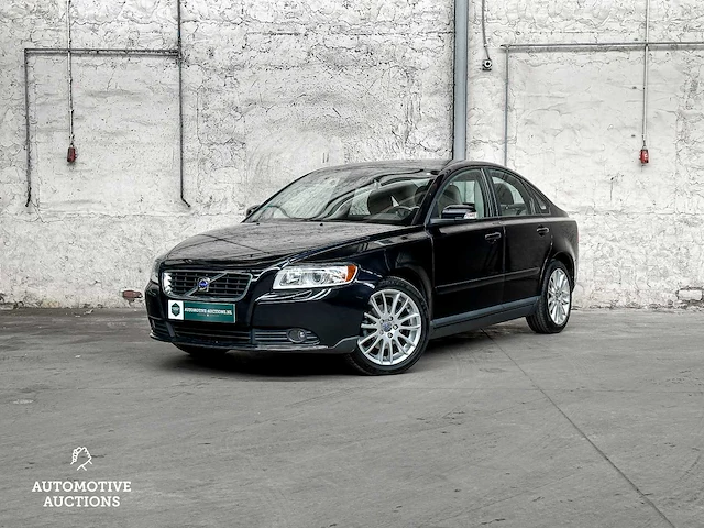 Volvo s40 1.6d edition ii 109pk 2009 -orig. nl-, 18-jrd-6 - afbeelding 1 van  49
