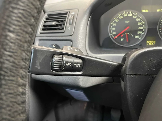 Volvo s40 1.8 125pk 2006 (origineel-nl), 28-sn-ns - afbeelding 29 van  55