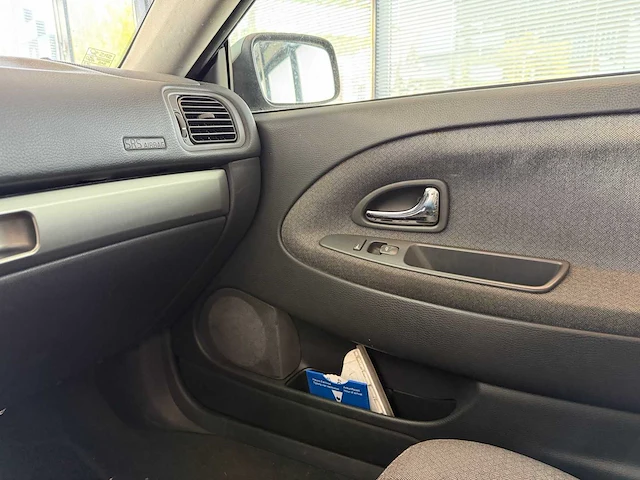 Volvo s40 1.8 , 81-hv-vf - afbeelding 3 van  14