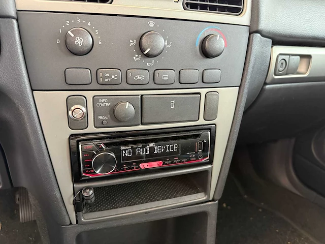 Volvo s40 1.8 , 81-hv-vf - afbeelding 4 van  14