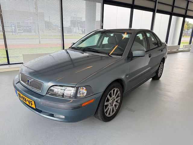 Volvo s40 1.8 , 81-hv-vf - afbeelding 1 van  14