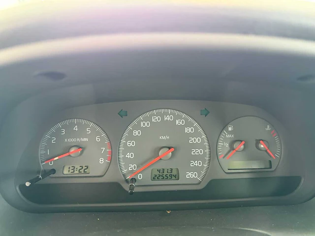 Volvo s40 1.8 , 81-hv-vf - afbeelding 13 van  14