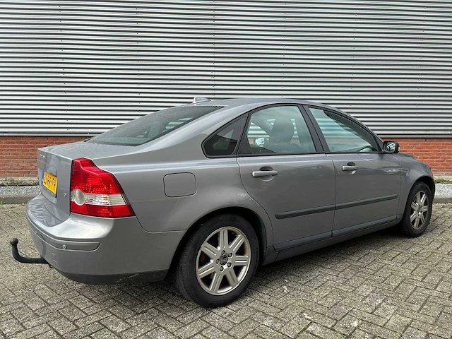 Volvo s40 1.8 momentum, 23-rr-pr - afbeelding 7 van  14