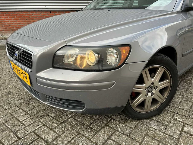 Volvo s40 1.8 momentum, 23-rr-pr - afbeelding 8 van  14