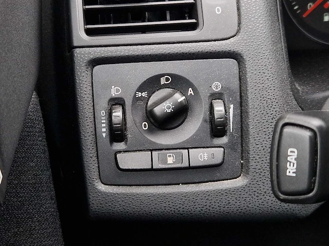 Volvo s40 2.0 d3 momentum - 2011 | 57-01-16 - afbeelding 22 van  33