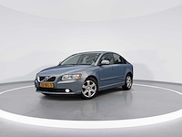 Volvo s40 2.0 d3 momentum - 2011 | 57-01-16
