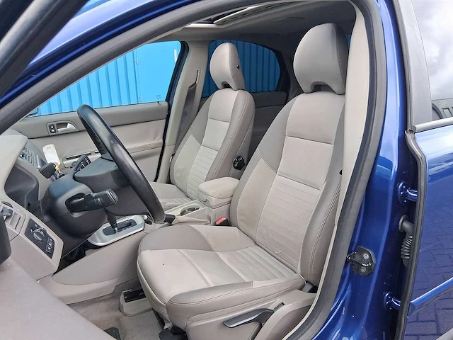 Volvo s40 2.5 t5 kinetic car 2006 | x-367-hr i - afbeelding 2 van  31