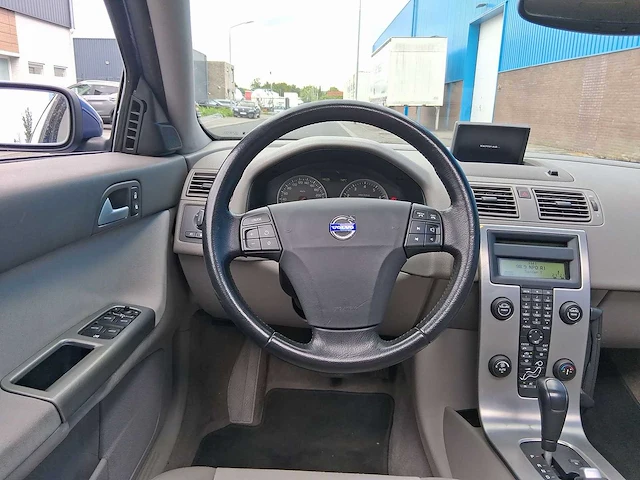 Volvo s40 2.5 t5 kinetic car 2006 | x-367-hr i - afbeelding 9 van  31