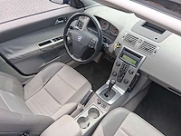Volvo s40 2.5 t5 kinetic car 2006 | x-367-hr i - afbeelding 17 van  31