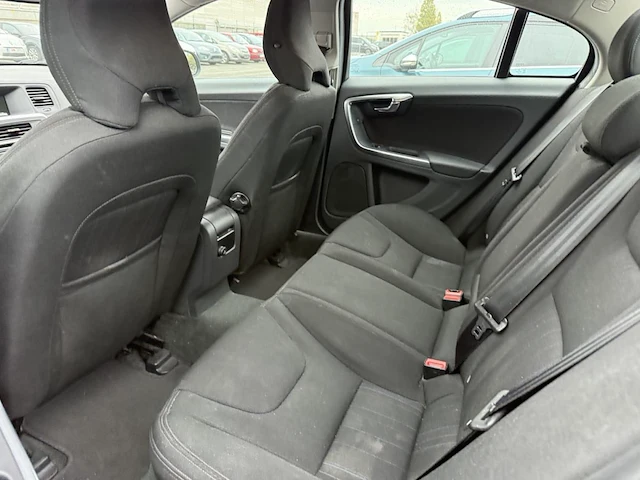 Volvo s60 1.6 d2 kinetic, 2013 - afbeelding 10 van  23
