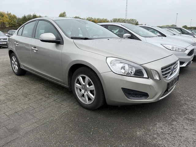 Volvo s60 1.6 d2 kinetic, 2013 - afbeelding 17 van  23