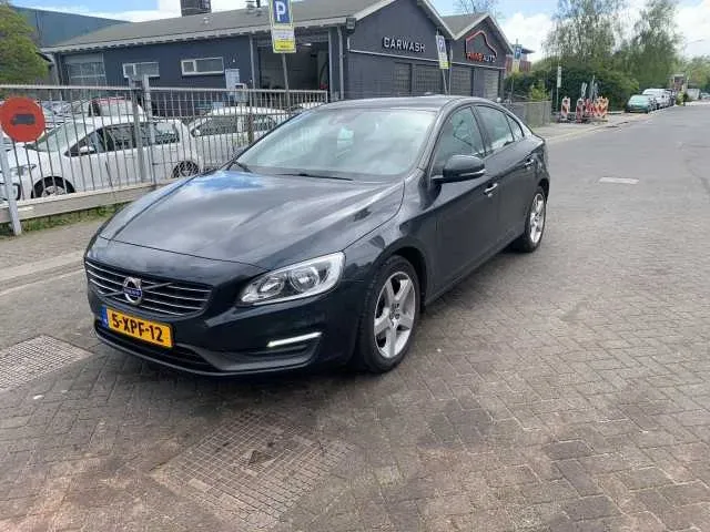 Volvo s60 1.6 d2 momentum | 5-xpf-12 - afbeelding 1 van  34