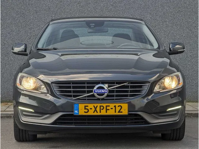 Volvo s60 1.6 d2 momentum | 5-xpf-12 - afbeelding 33 van  34