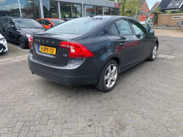 Volvo s60 1.6 d2 momentum | 5-xpf-12 - afbeelding 3 van  34