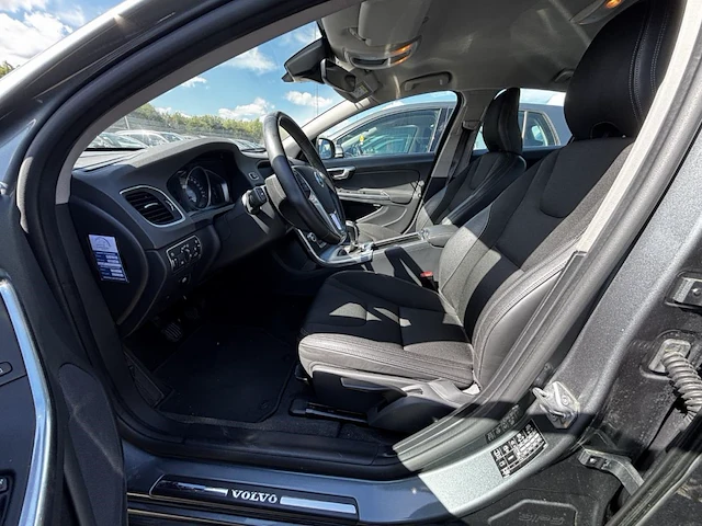 Volvo s60 2.0 d2 eco momentum 120, 2017 - afbeelding 7 van  21