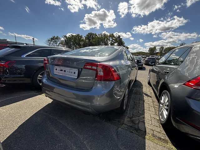 Volvo s60 2.0 d2 eco momentum 120, 2017 - afbeelding 16 van  21