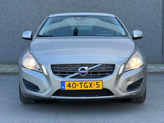 Volvo s60 2.0 d3 business | 40-tgx-5 - afbeelding 14 van  26