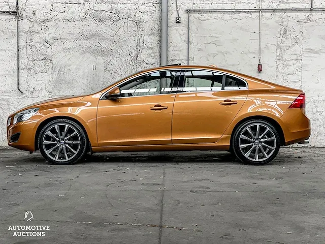 Volvo s60 2.0 t5 summum 241pk 2012, x-014-fr - afbeelding 17 van  48
