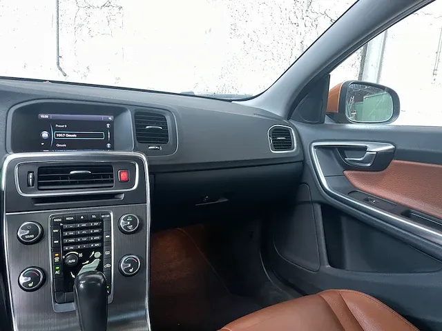 Volvo s60 2.0 t5 summum 241pk 2012, x-014-fr - afbeelding 30 van  48