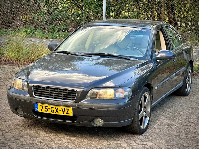 Volvo s60 2.4 edition, 75-gx-vz - afbeelding 1 van  15
