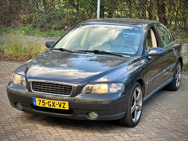 Volvo s60 2.4 edition, 75-gx-vz - afbeelding 1 van  15