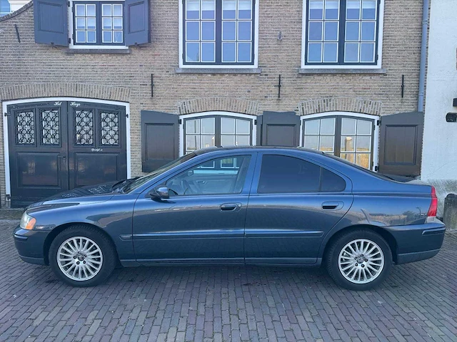Volvo s60 2.4 kinetic automaat 57-rf-ng - afbeelding 16 van  20