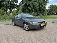 Volvo s60 2.4 momentum , 51-rzb-8 - afbeelding 8 van  15
