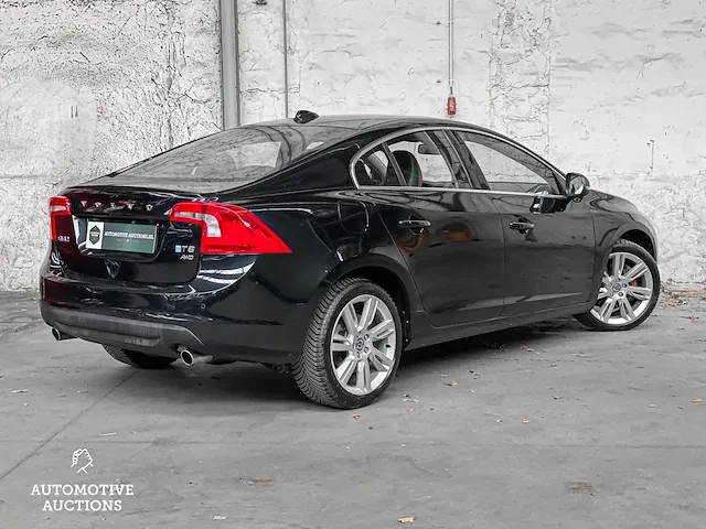 Volvo s60 3.0 t6 awd summum 305pk 2010 -orig. nl- 50-lts-5 - afbeelding 3 van  42