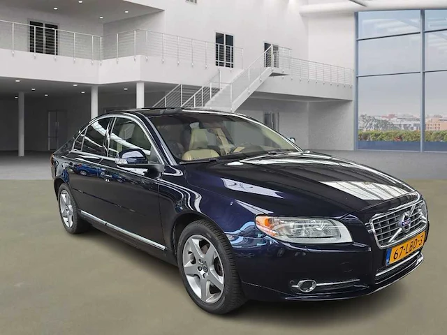 Volvo s80 2.5 t summum youngtimer 2010 | 67-lbd-3 - afbeelding 12 van  23