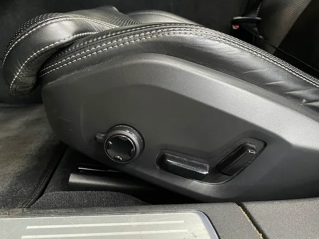 Volvo s90 2.0 t8 awd inscription 320pk 2017, zl-677-d - afbeelding 31 van  72