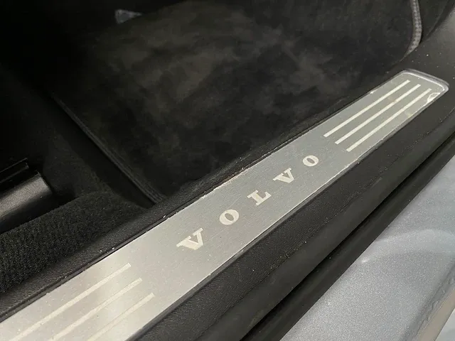 Volvo s90 2.0 t8 awd inscription 320pk 2017, zl-677-d - afbeelding 40 van  72