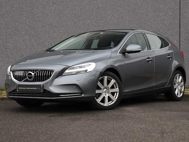 Volvo v40 1.5 t3 inscription | rt405x - afbeelding 1 van  41