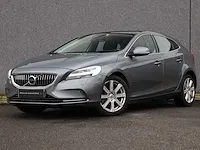 Volvo v40 1.5 t3 inscription | rt405x